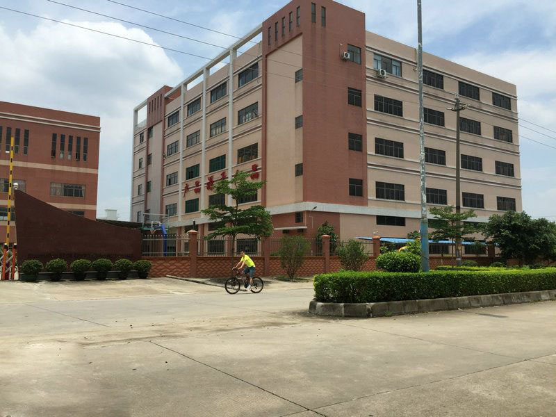 新华工业区1100,1800,3600平米一楼出租